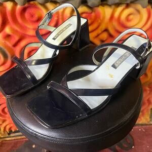 Nine West Open toe block heel black strap 8.5 slingback sandal